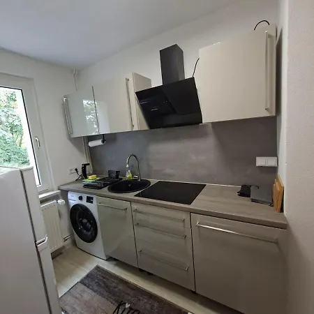 Basovic - Moderne 1-zimmer-wohnung In Apartment Merseburg