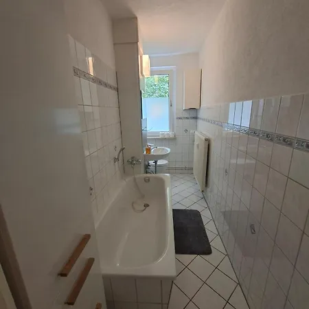 Apartment Basovic - Moderne 1-zimmer-wohnung In Merseburg